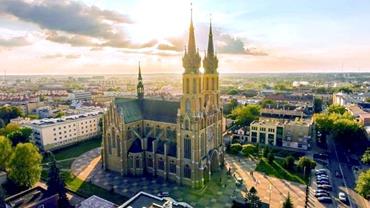 radom 370